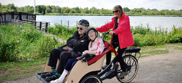 Cykelpiloter får motion ved at hjælpe andre