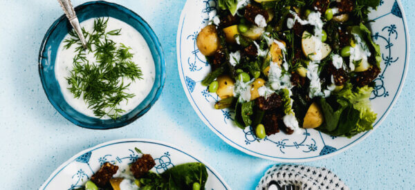 Aspargessalat med kartofler, croutoner & dilddressing
