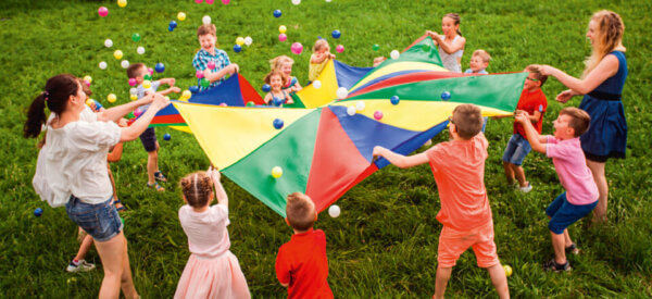 Pædagoger skal lege sig sundere i løbet af arbejdsdagen